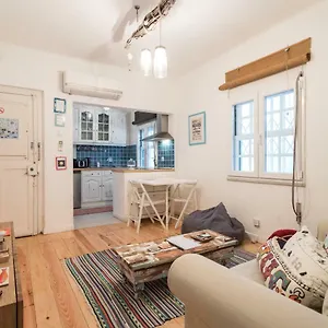 Flh Alfama Charming Flat Lisbona